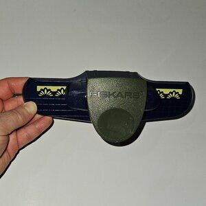 Fiskars Blue Sunburst Paper Punch Border Edge Tested